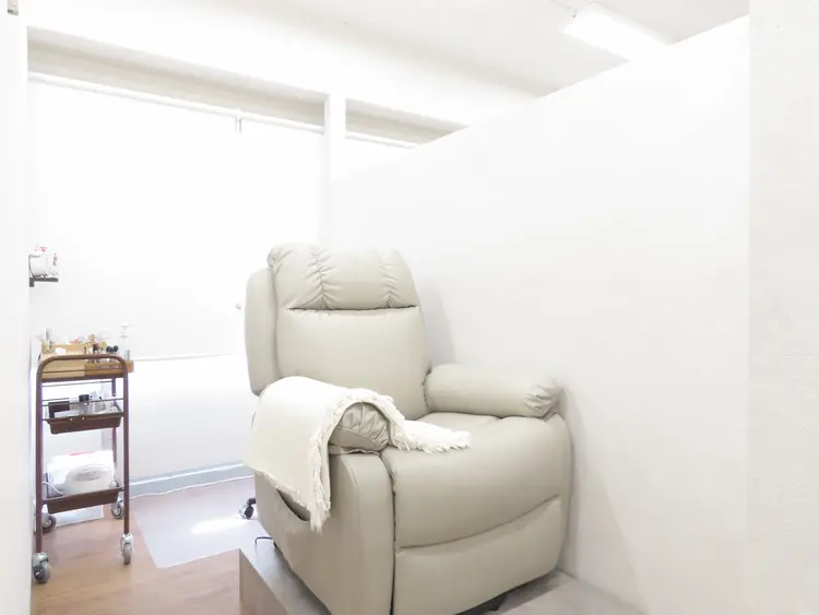 eyelash&eyebrow studio Leanalu 池袋店の内観・外観2