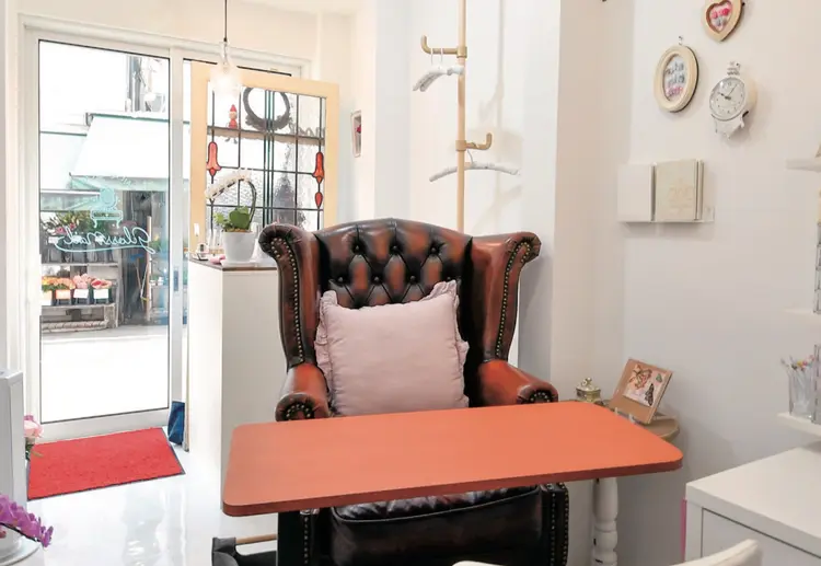 gloss nail（グロスネイル）の内観・外観2