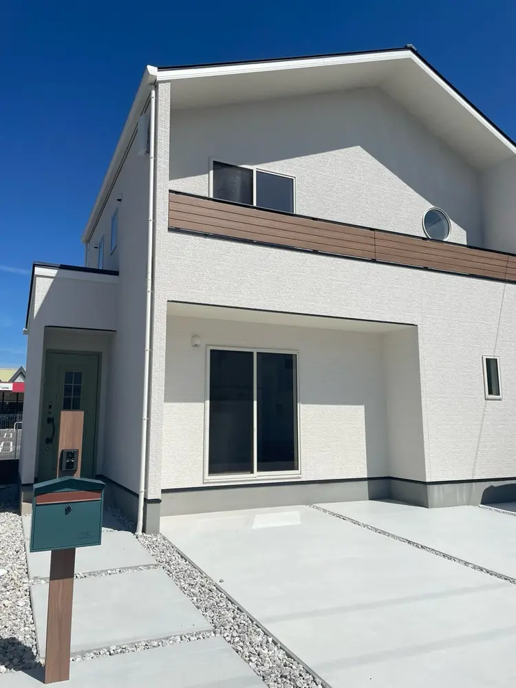 YU-SEN高知南国店の内観・外観1