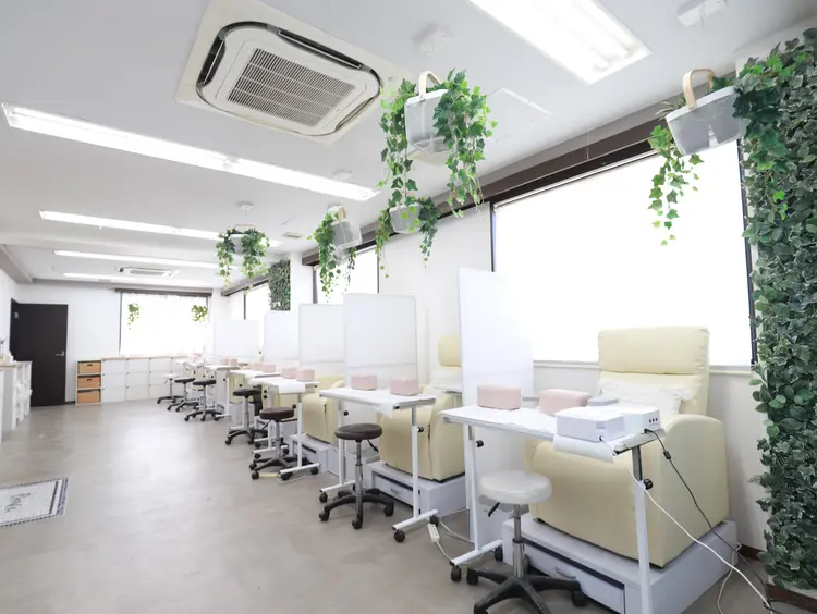 Nail&Eye Basic 町田本店の内観・外観1