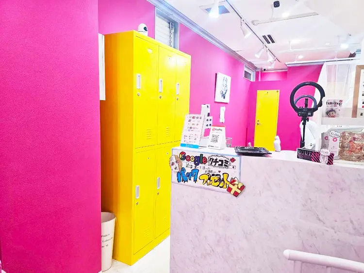 Nail&Eyelash My+ アメ村心斎橋店の内観・外観3