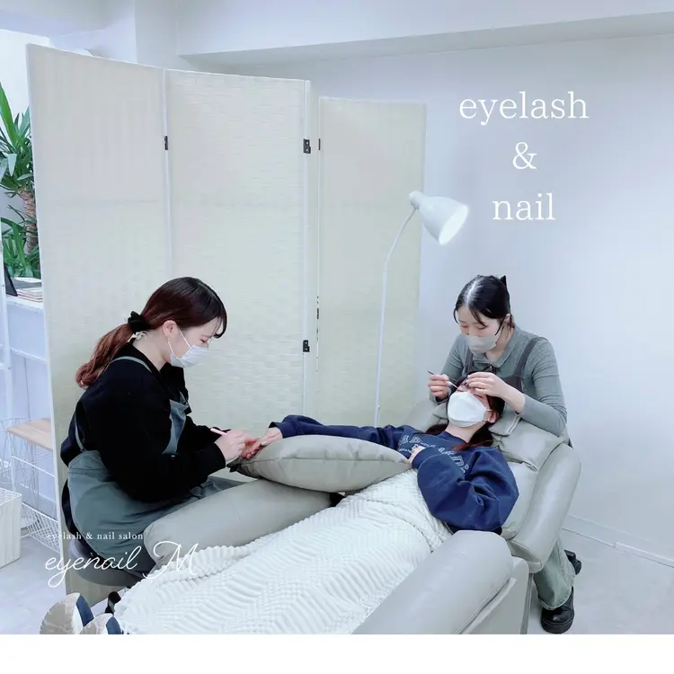 eyenail M 本町店の内観・外観2