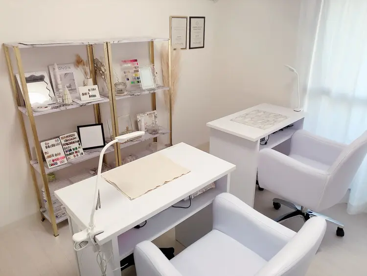 m.select nailの内観・外観2