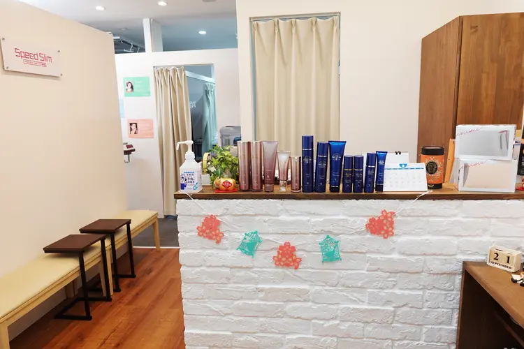 ダイエットラボ大阪梅田HEP通り店の画像