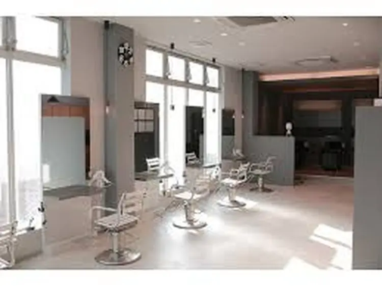 EMA PIVOTの内観・外観2