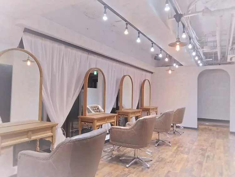 ヘアポジションレヴ 川越(HAIR Position rev”)の内観・外観1