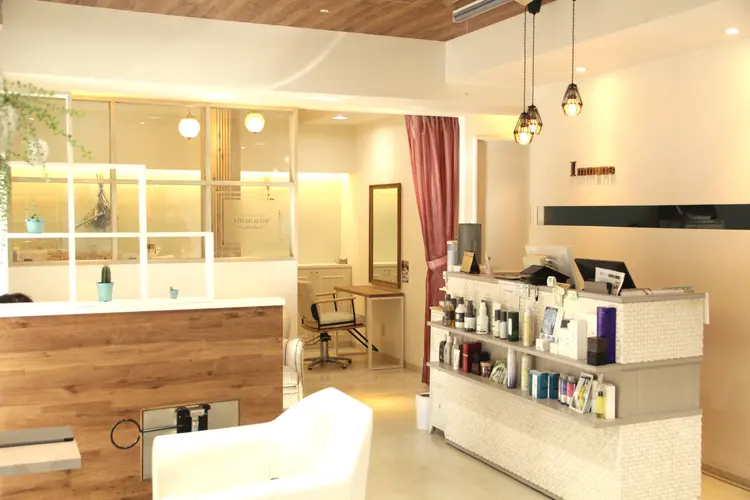 ヘア＆ネイル　イミュンの内観・外観2