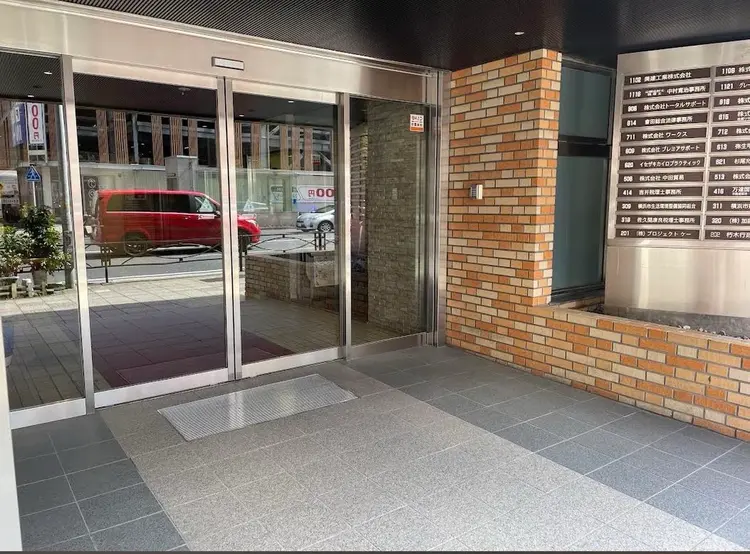 M   KYLの内観・外観1