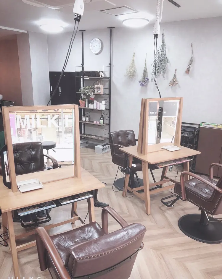 MILK HAIR【ミルクヘアー】の内観・外観2