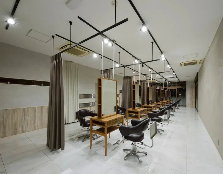 グランデュール焼津店の内観・外観2