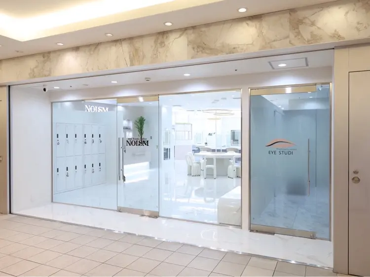 EYE STUDIO&W NAIL 天王寺店の内観・外観1