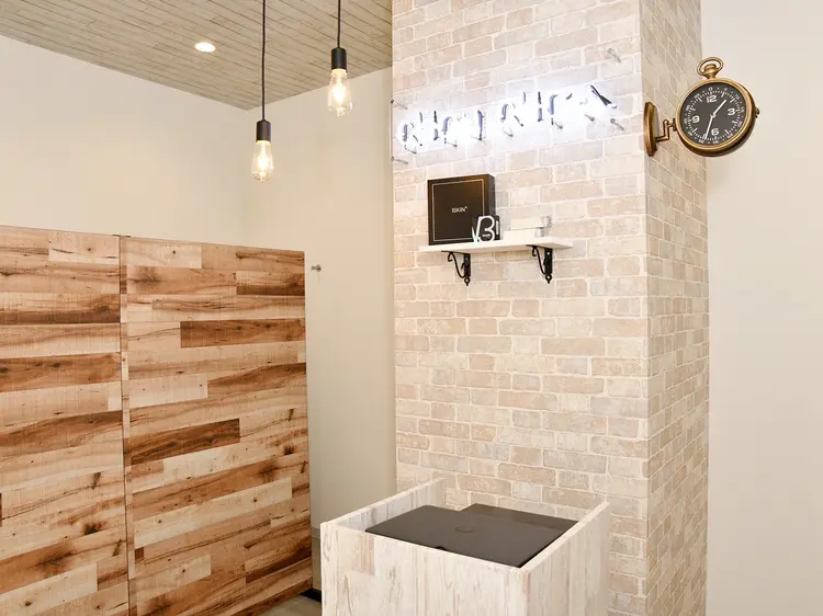 chouchou.eyelash東口店【シュシュ ドット アイラッシュ】の内観・外観1