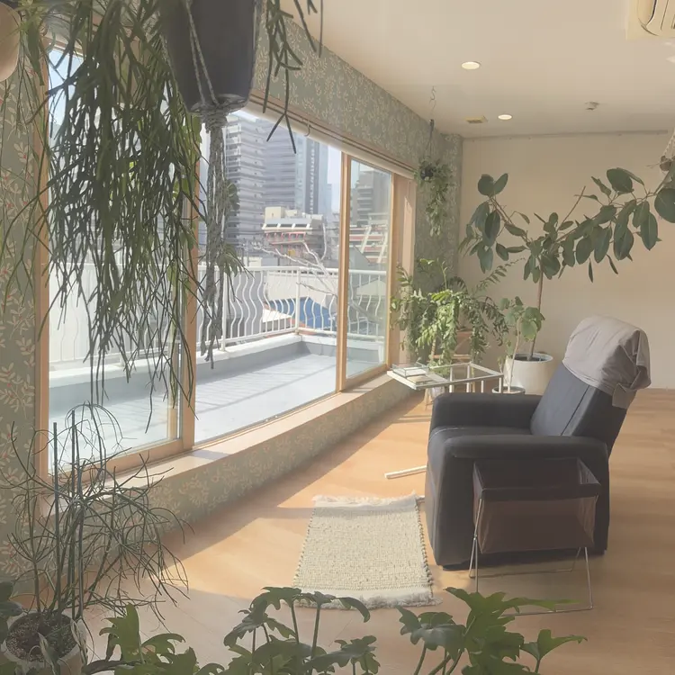 ドライヘッドスパピローの内観・外観1