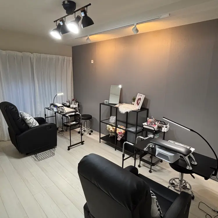 M-nailの内観・外観2