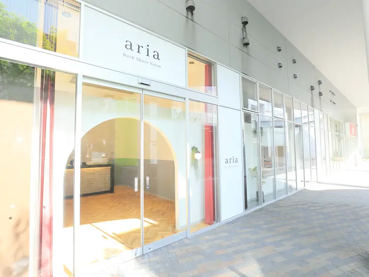 aria BUSH share salonの内観・外観2