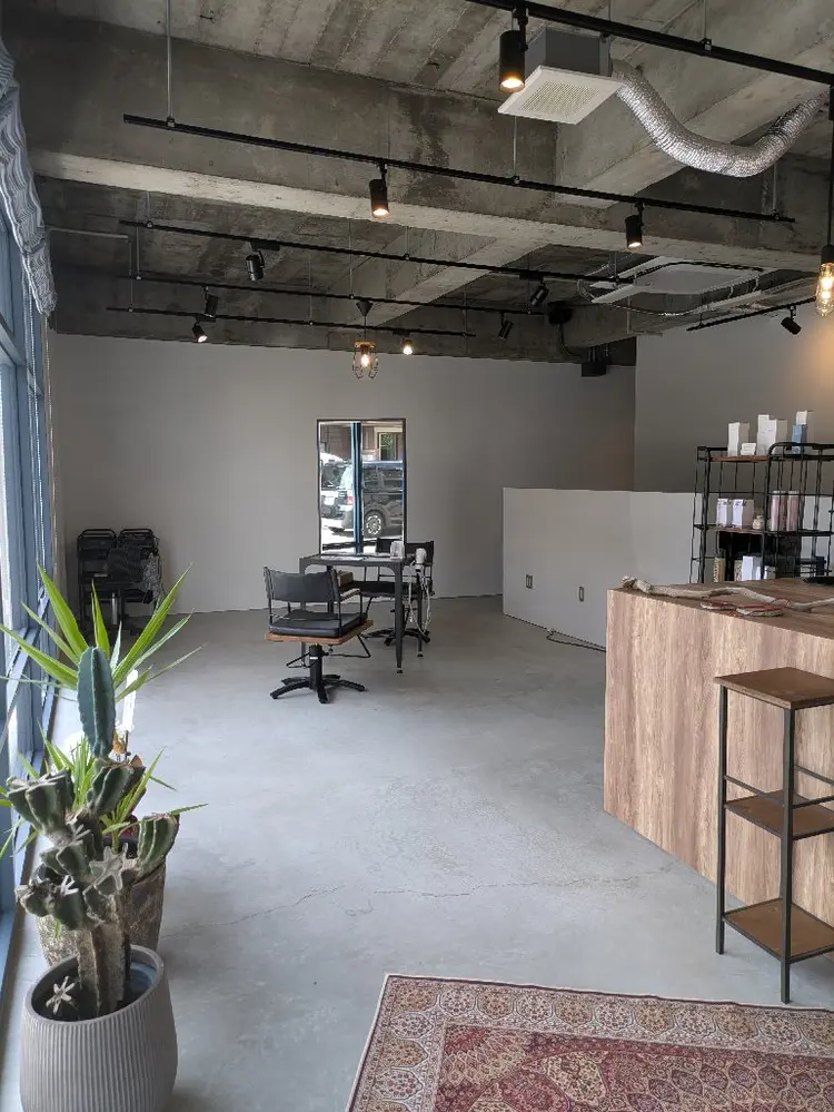 SOLの内観・外観2