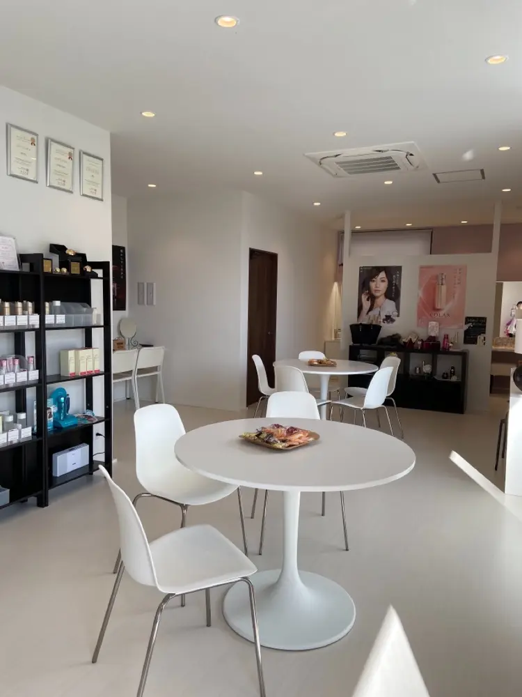 メナードフェイシャルサロン槇島の内観・外観3