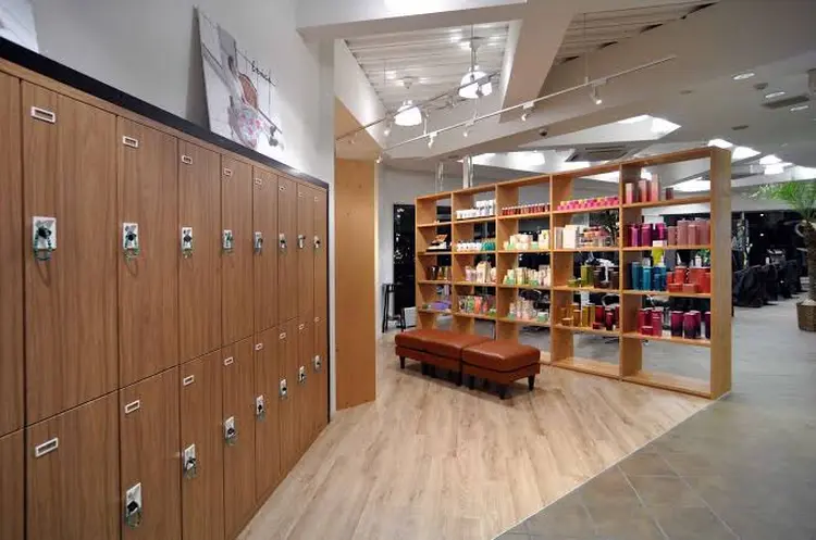 PORTE269の内観・外観1