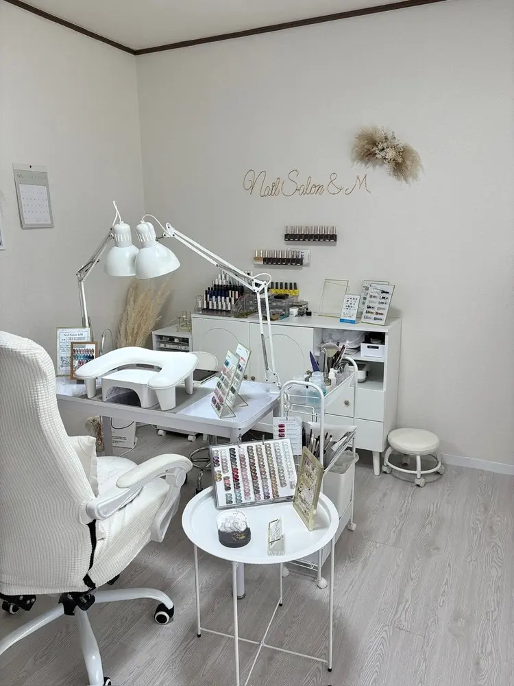 Nail Salon &Mの内観・外観2