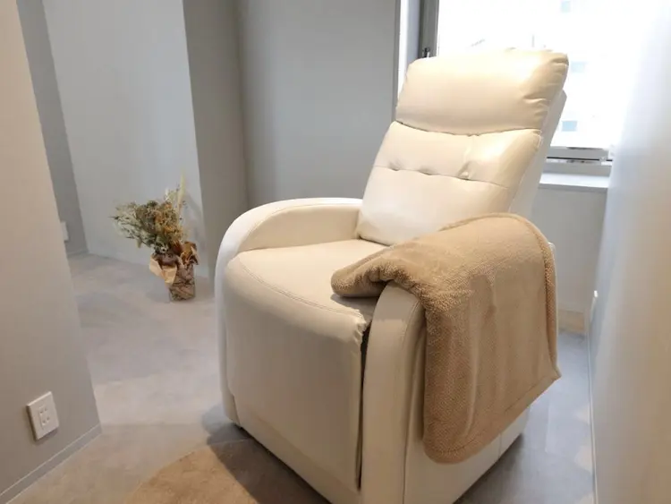 ANNE梅田GRACE店の内観・外観1