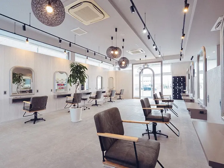 shel津山の手店の内観・外観2