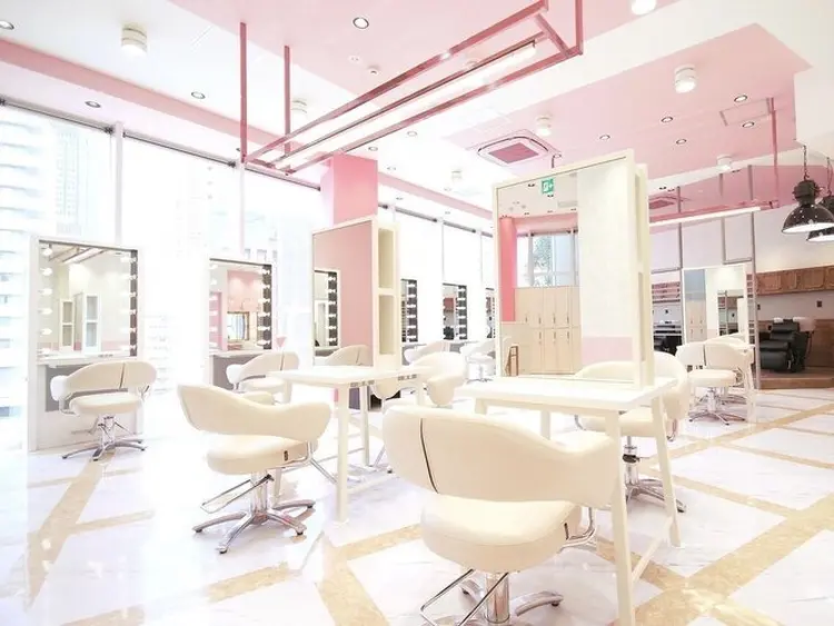 Lee梅田店の内観・外観2