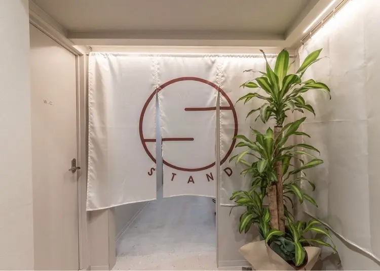 STANDの内観・外観1