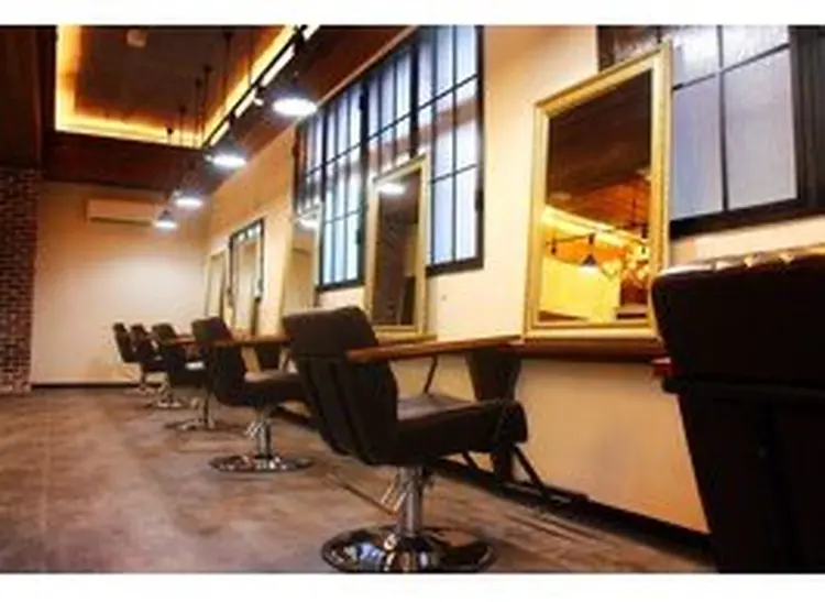 Peigeの内観・外観1