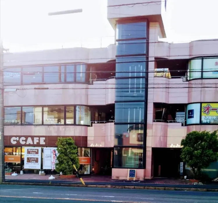 HAIR&NAIL MANOの内観・外観3