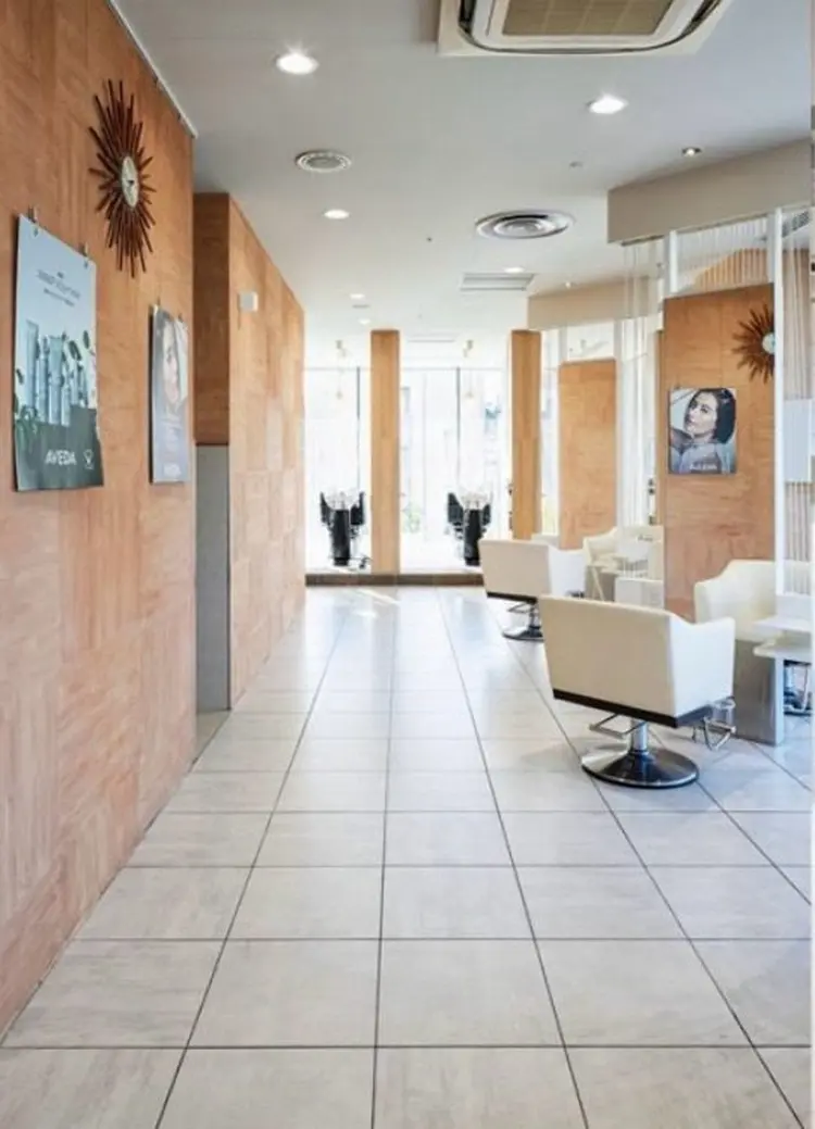 ZELE AVEDA 浦和パルコの内観・外観3