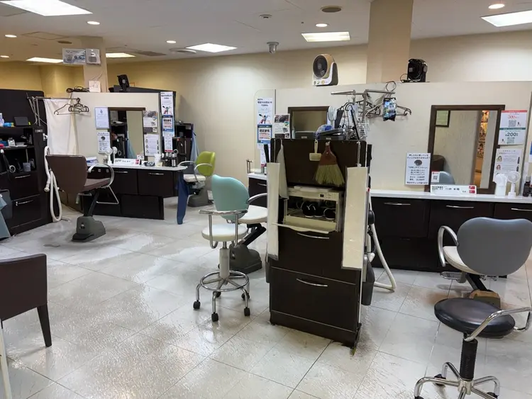 ヘアカットサロンCiao!の内観・外観1