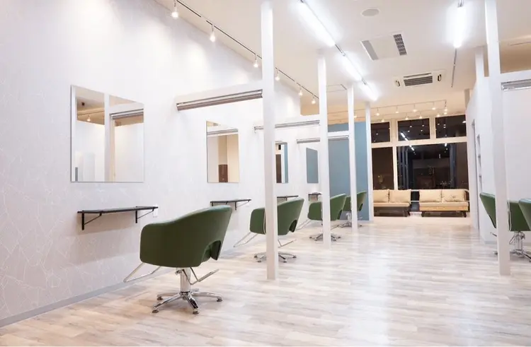 ルシードスタイルサワの内観・外観2