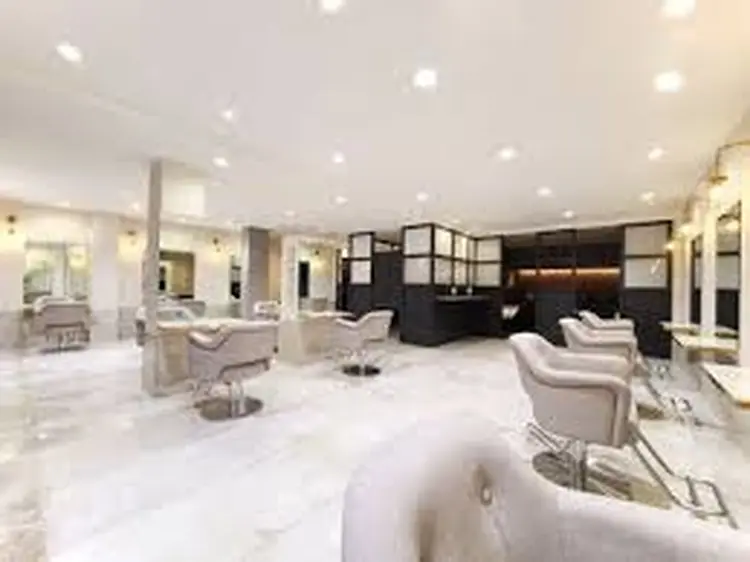 CIELの内観・外観1