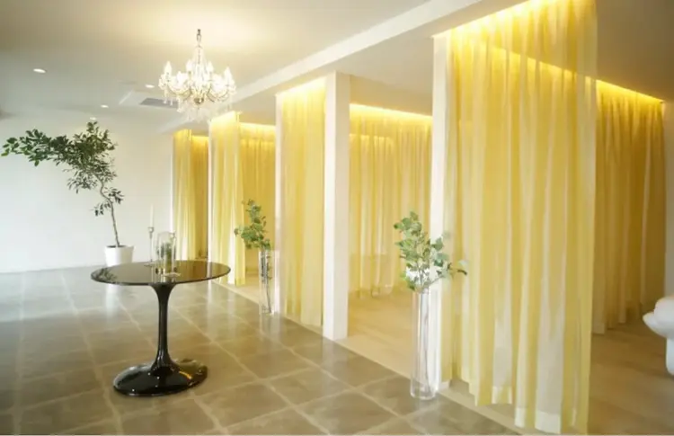 Oui伊勢崎　マツエク＆まつげパーマ 【ウィ】の内観・外観1