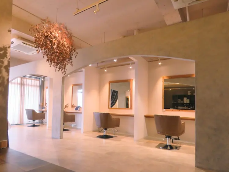 PAGEBOYレインボー店の内観・外観3