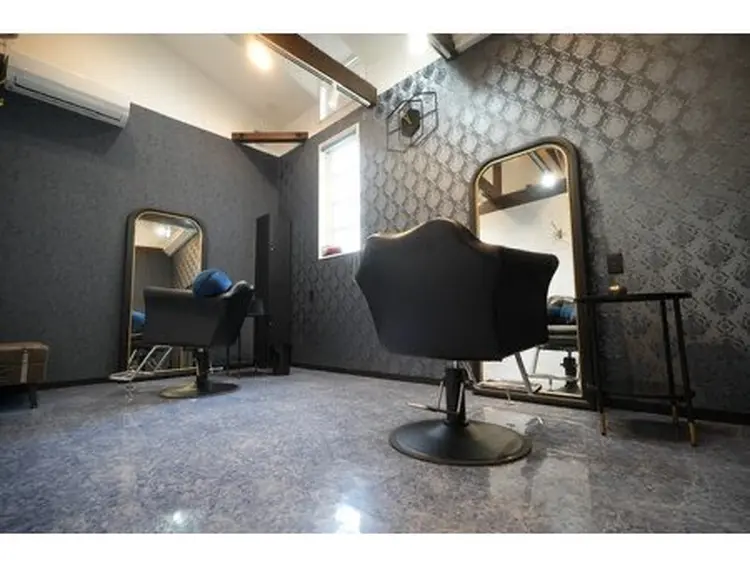 Day FRAMEの内観・外観1