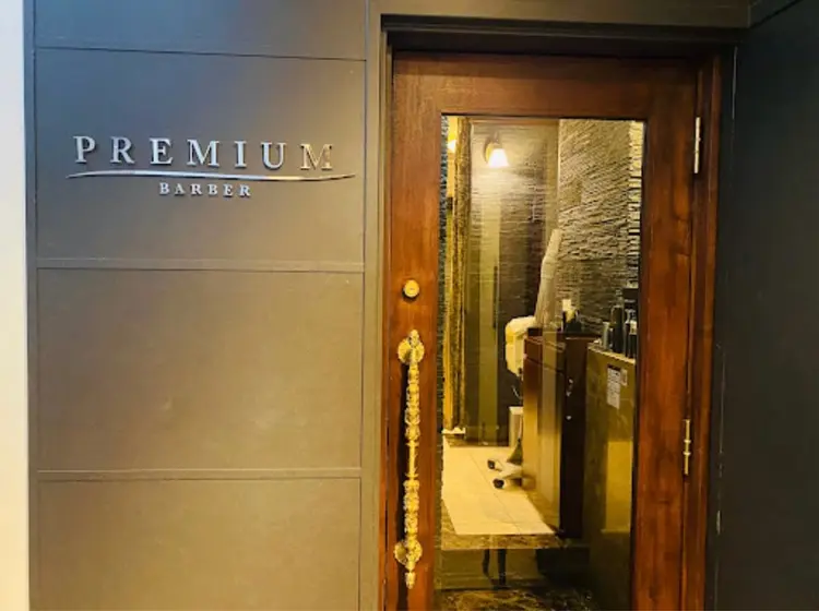 ヒロ銀座新橋並木店の内観・外観2