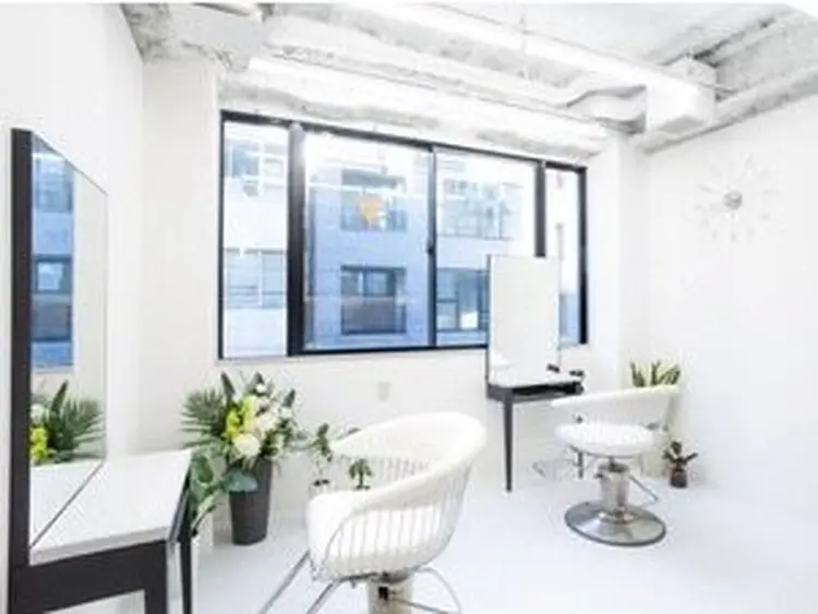 cueの内観・外観2