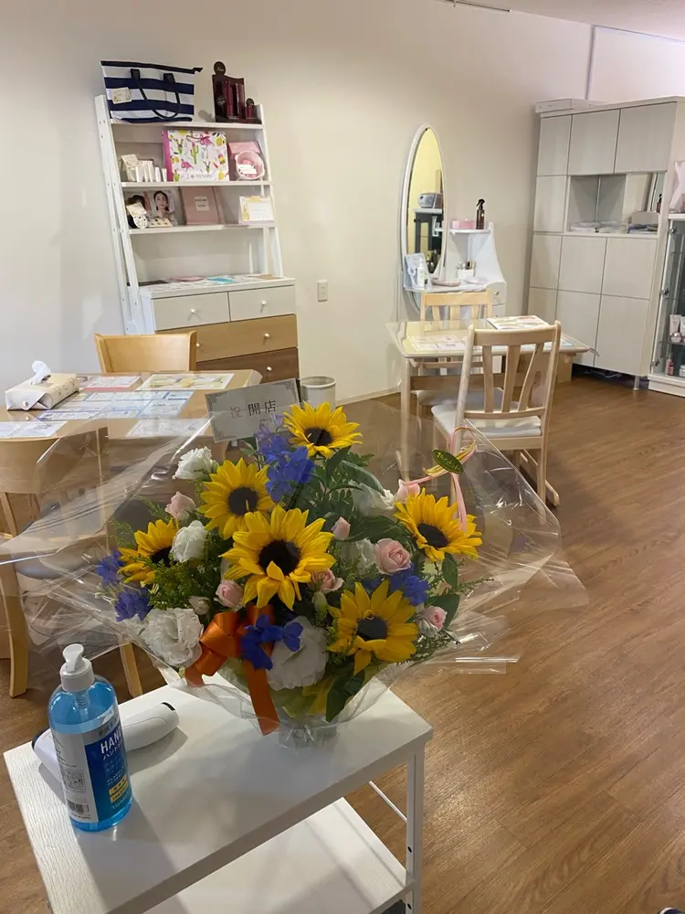 メナードフェイシャルサロン大和剣代行店 サロンひまわりの内観・外観2