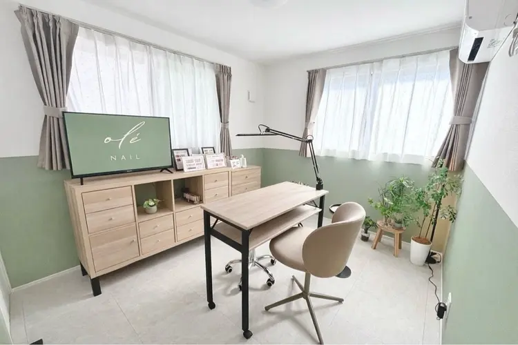 NAIL oléの内観・外観1