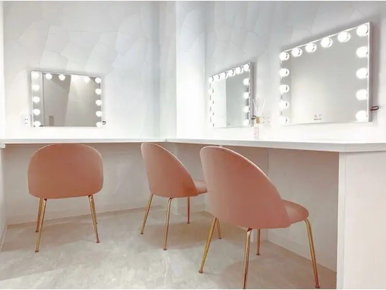 eyebrow&eyelash LINC.の内観・外観2