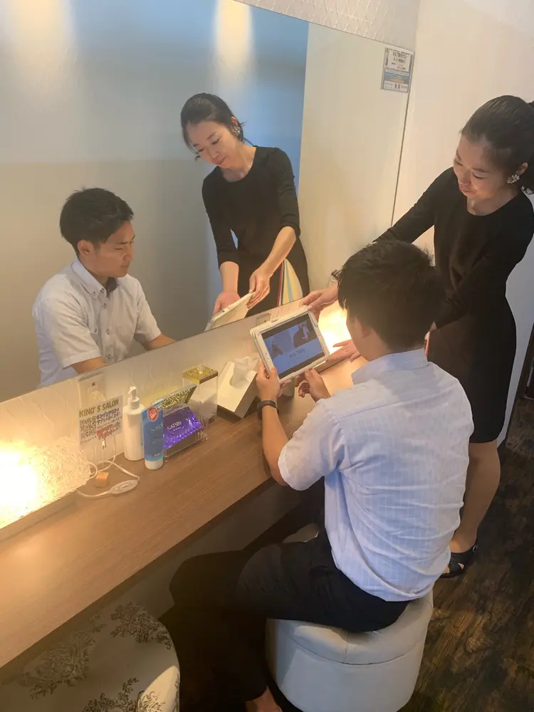 キングスサロン  栄本店の内観・外観1