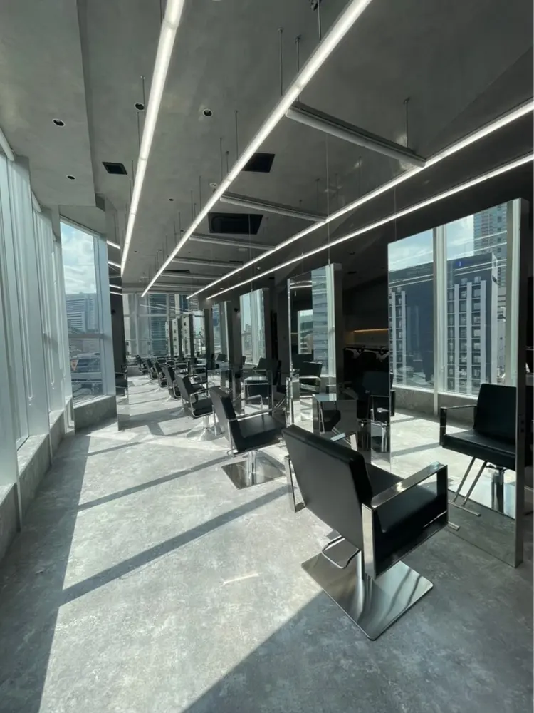 PERCUT大阪堀江店の内観・外観1