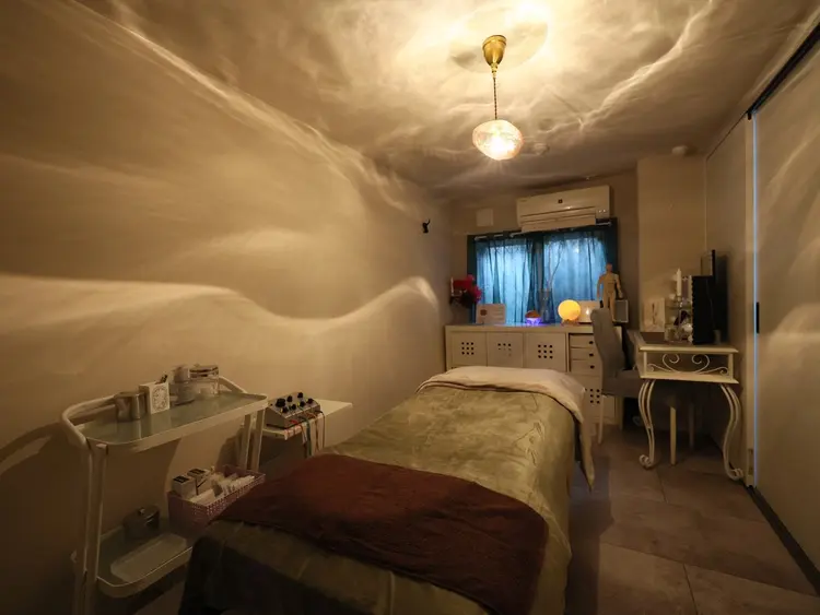 -  y i n  y a n g　.  -の内観・外観1