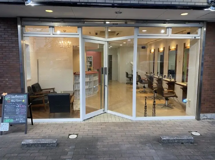 Color salon Biscariaの内観・外観1