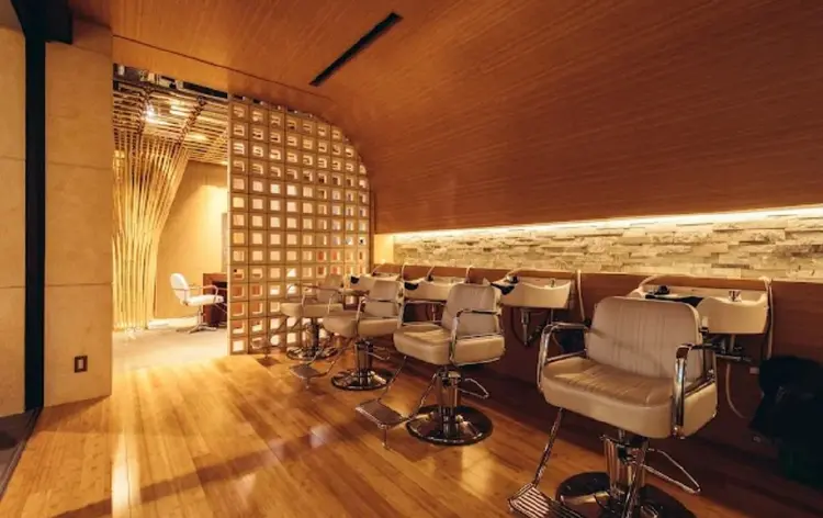 KINGDOMの内観・外観1