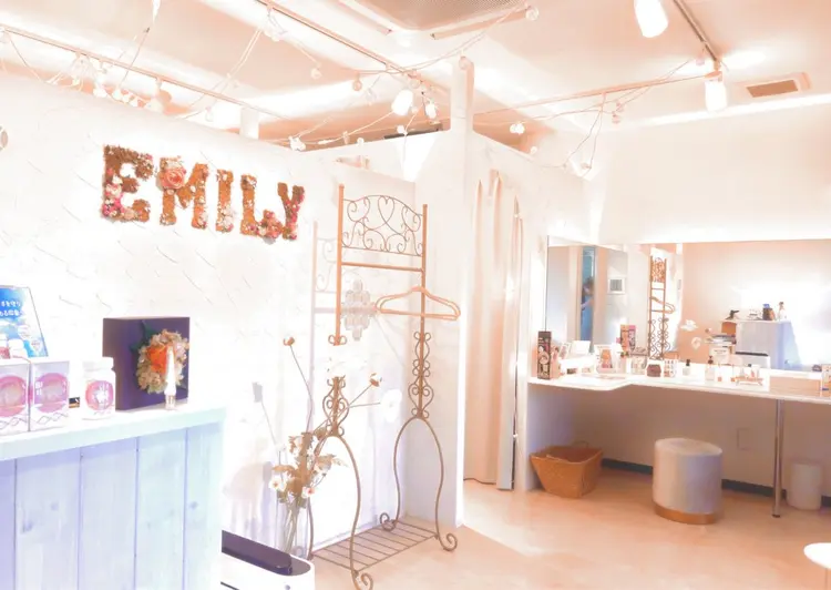 Emilyの内観・外観1