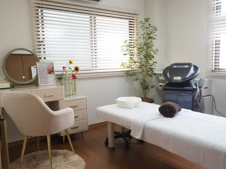 VIKI BEAUTY  クレイハーブピーリング・美肌脱毛専門店の内観・外観1