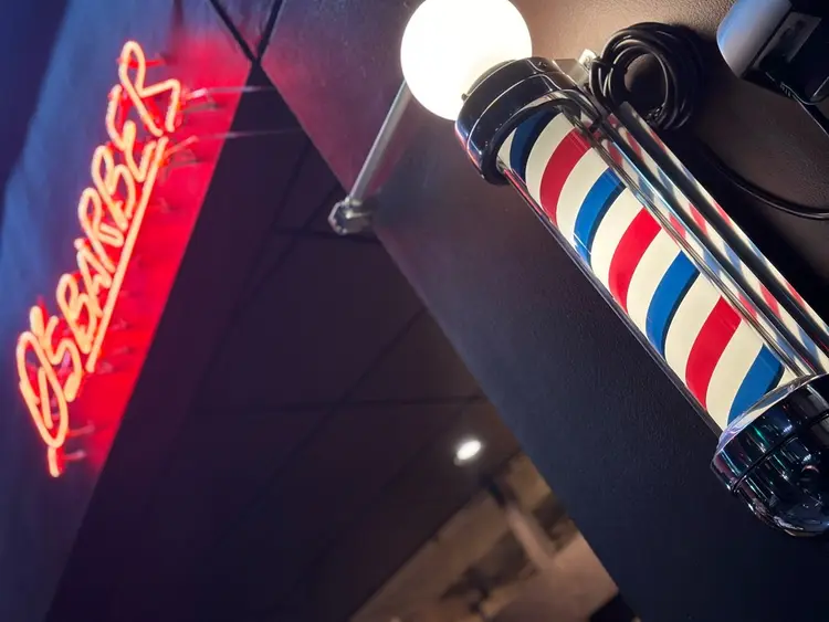 ゼロスバーバーショップの内観・外観3