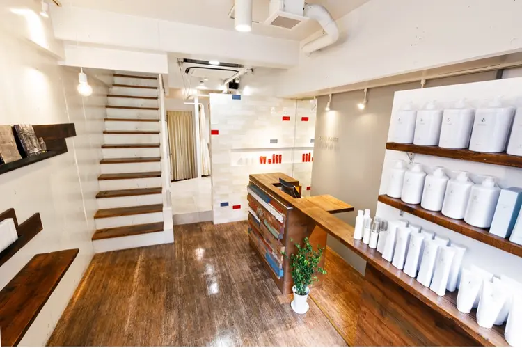 STUDIO 4Hの内観・外観2